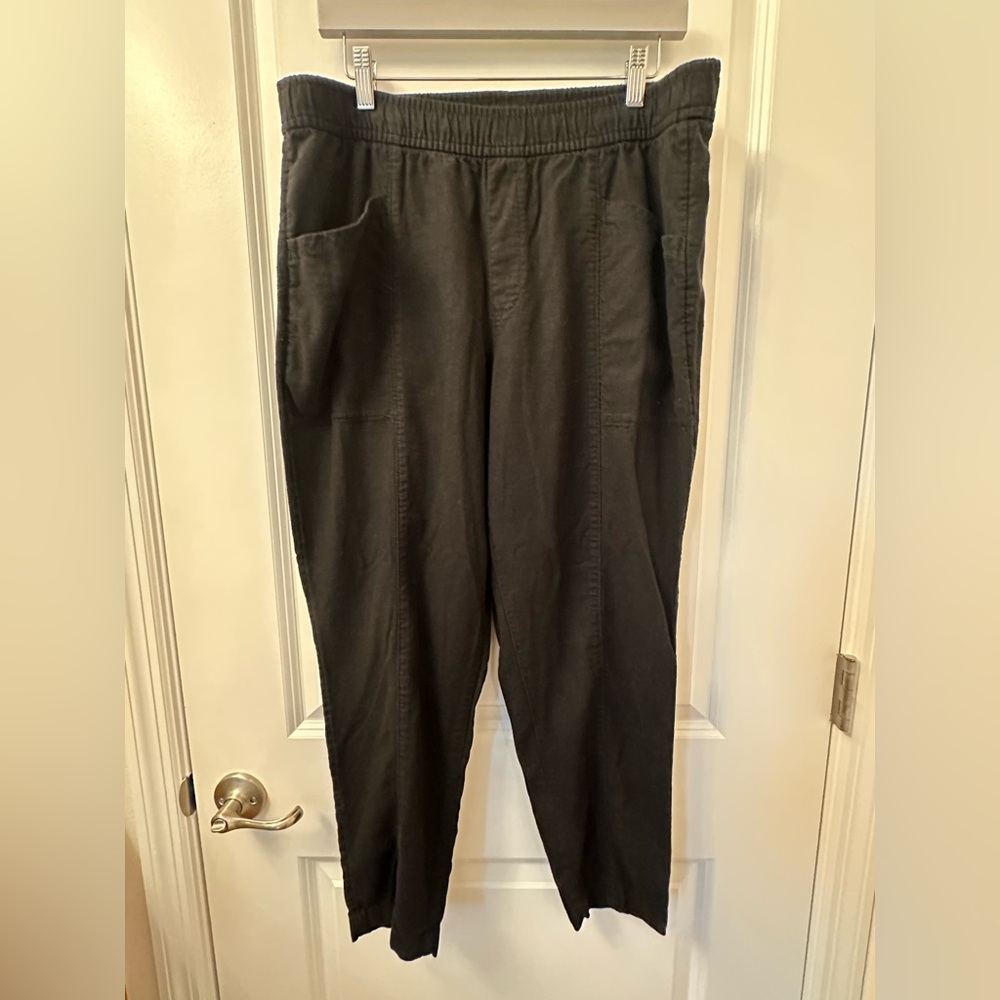 Used women linen pants: black and army green